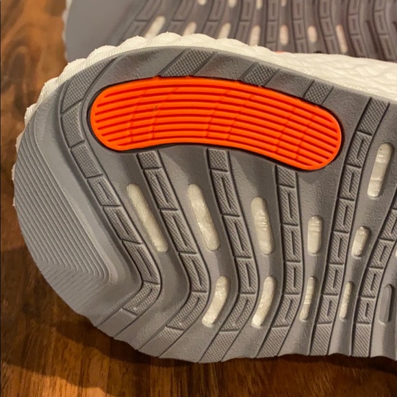 Adidas Alphaboost, 6, NWT - Picture 10 of 14